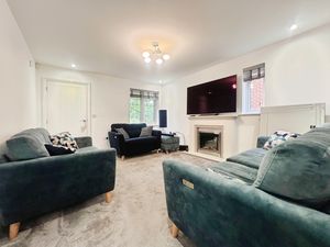 Lounge- click for photo gallery